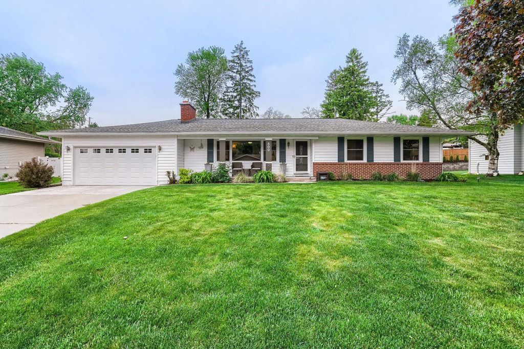 500 Sumter Avenue S, Golden Valley, MN 55426
