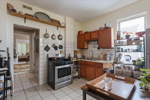 1634 N Sawyer Avenue, Chicago, IL 60647