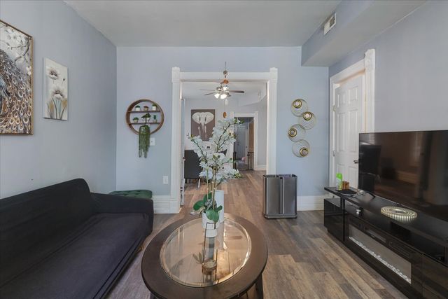 1634 N Sawyer Avenue, Chicago, IL 60647