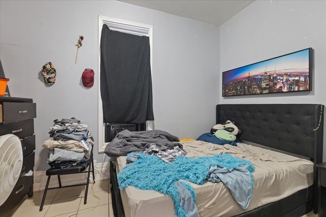 1634 N Sawyer Avenue, Chicago, IL 60647