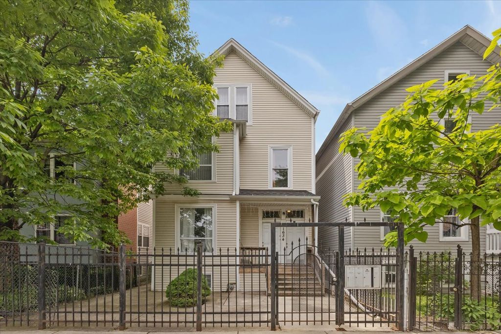 1634 N Sawyer Avenue, Chicago, IL 60647