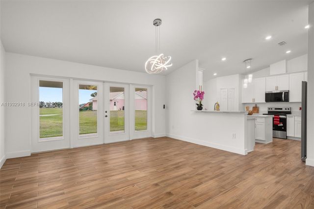 6724 Heavitree Way, Sebring, FL 33876