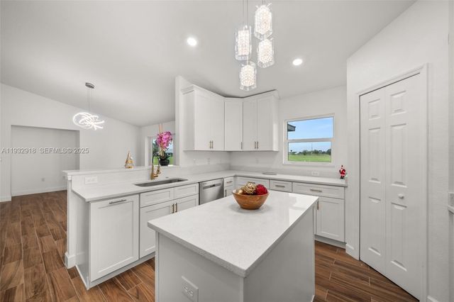 6724 Heavitree Way, Sebring, FL 33876