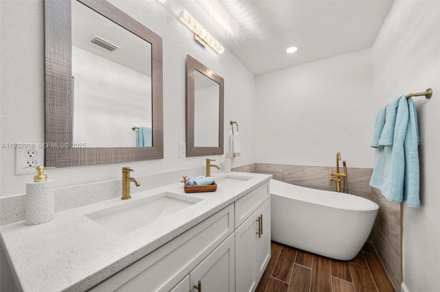 6724 Heavitree Way, Sebring, FL 33876