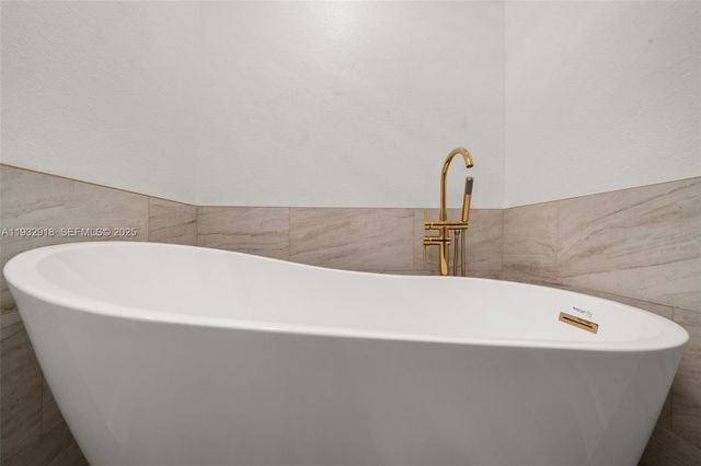 6724 Heavitree Way, Sebring, FL 33876