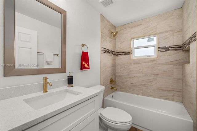 6724 Heavitree Way, Sebring, FL 33876