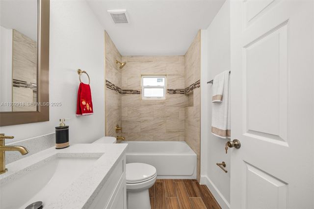 6724 Heavitree Way, Sebring, FL 33876