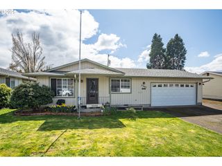 2365 L St, Springfield, OR 97477