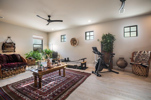 2309 Mananitas Lane NW, Albuquerque, NM 87104