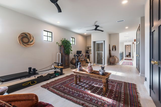 2309 Mananitas Lane NW, Albuquerque, NM 87104