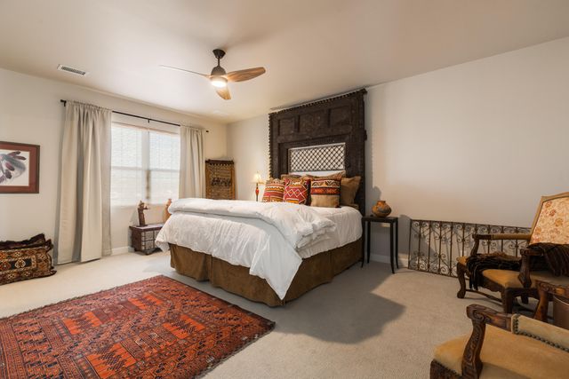 2309 Mananitas Lane NW, Albuquerque, NM 87104
