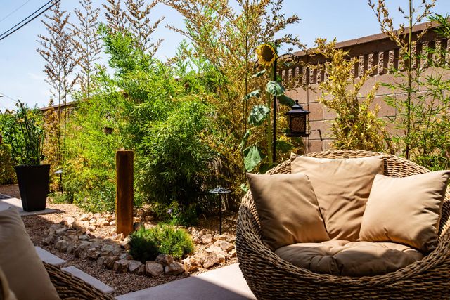 2309 Mananitas Lane NW, Albuquerque, NM 87104
