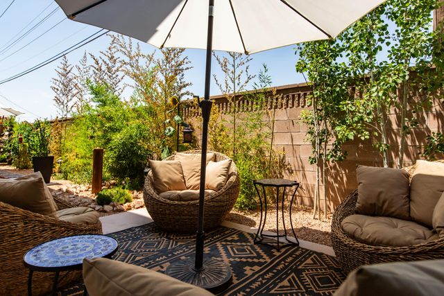 2309 Mananitas Lane NW, Albuquerque, NM 87104