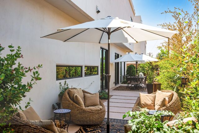 2309 Mananitas Lane NW, Albuquerque, NM 87104