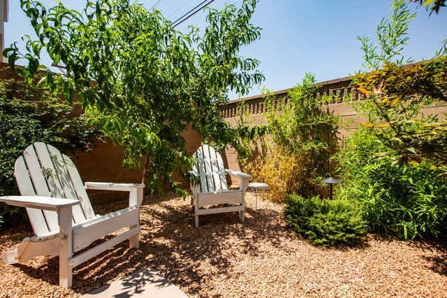 2309 Mananitas Lane NW, Albuquerque, NM 87104