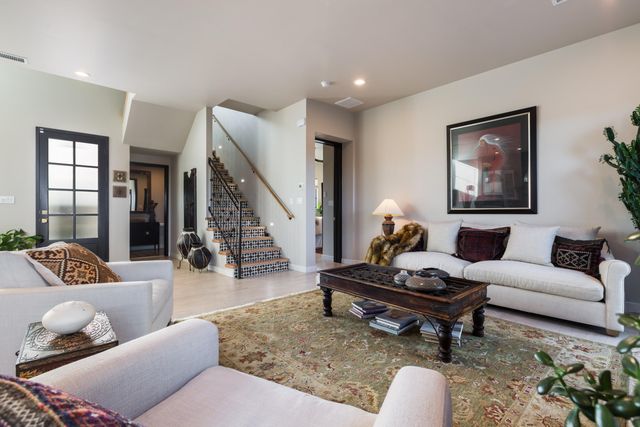 2309 Mananitas Lane NW, Albuquerque, NM 87104