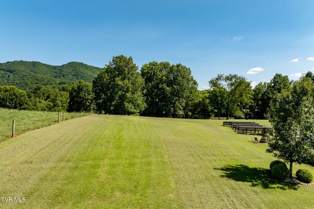 186 Oliver Edwards Road, Jonesborough, TN 37659