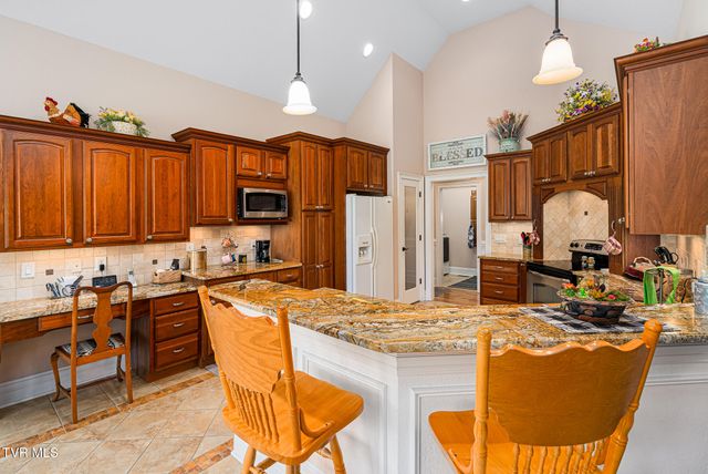 186 Oliver Edwards Road, Jonesborough, TN 37659