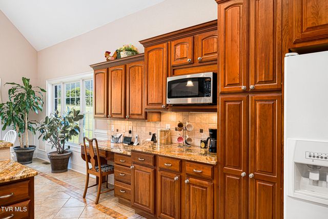 186 Oliver Edwards Road, Jonesborough, TN 37659