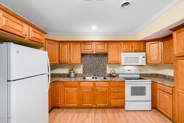 186 Oliver Edwards Road, Jonesborough, TN 37659