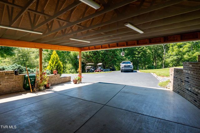 186 Oliver Edwards Road, Jonesborough, TN 37659
