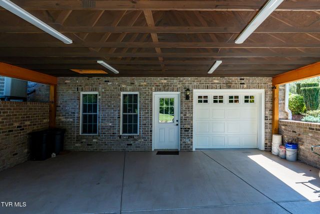 186 Oliver Edwards Road, Jonesborough, TN 37659