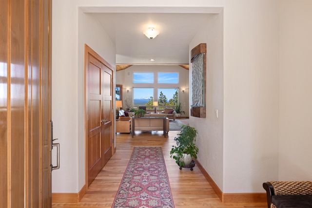 1600 NW Overlook Drive, Bend, OR 97703