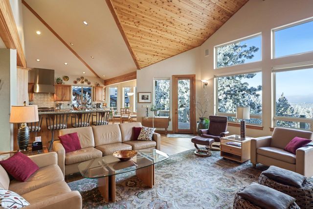 1600 NW Overlook Drive, Bend, OR 97703