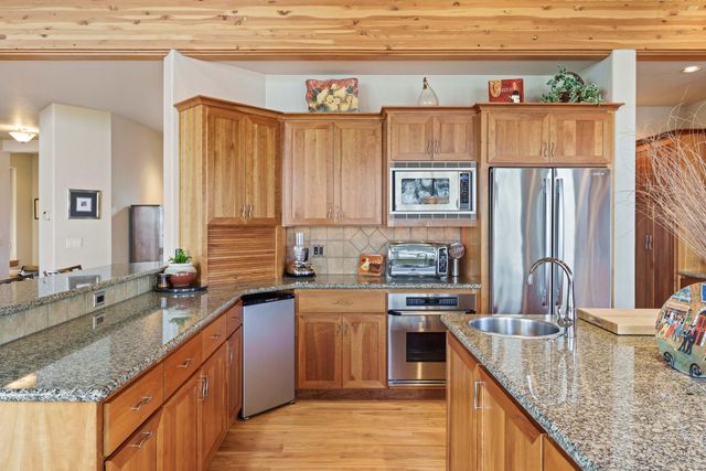 1600 NW Overlook Drive, Bend, OR 97703