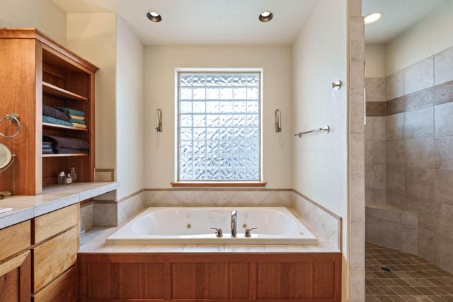 1600 NW Overlook Drive, Bend, OR 97703