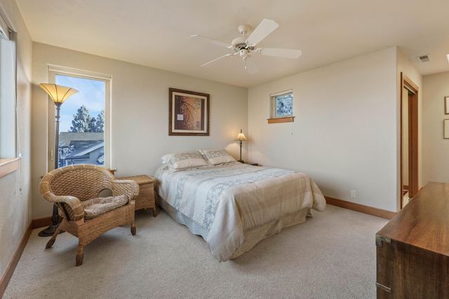 1600 NW Overlook Drive, Bend, OR 97703