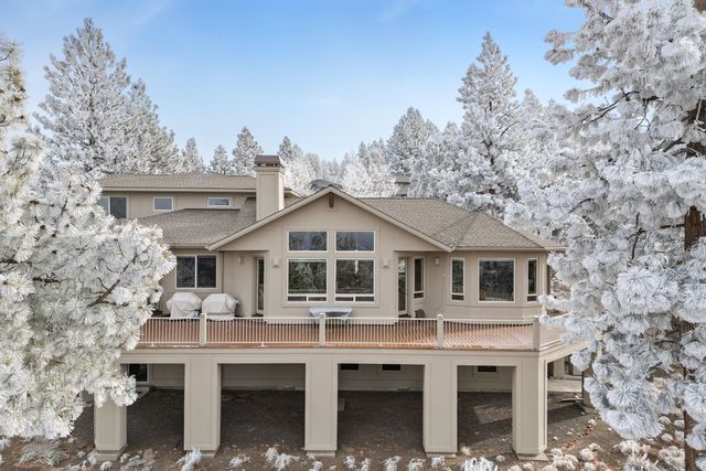 1600 NW Overlook Drive, Bend, OR 97703
