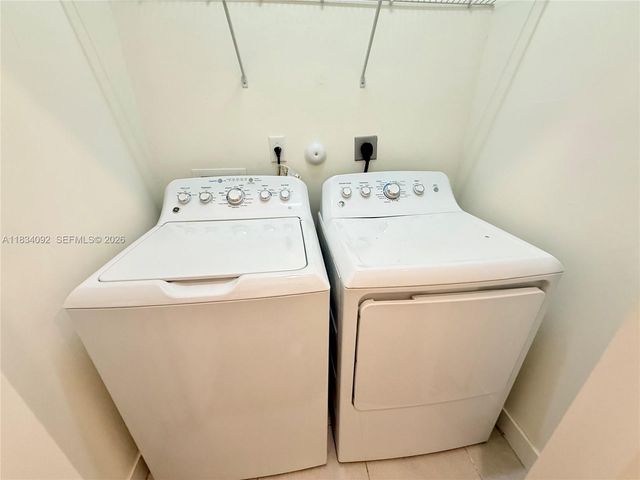 15842 NW 91 Court 15842, Miami Lakes, FL 33018