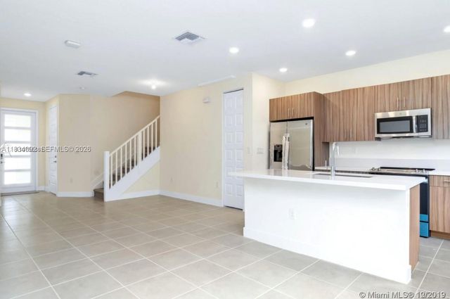 15842 NW 91 Court 15842, Miami Lakes, FL 33018