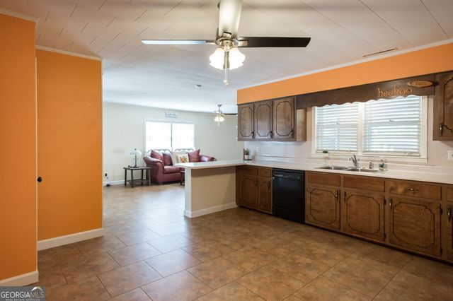 607 Linden Drive, Waycross, GA 31501