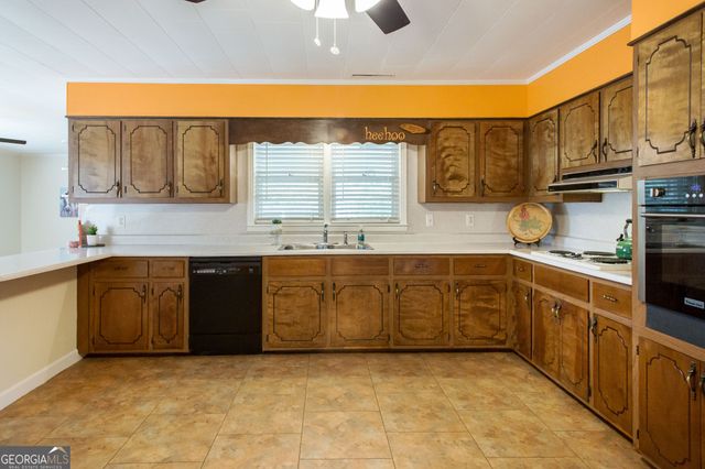 607 Linden Drive, Waycross, GA 31501