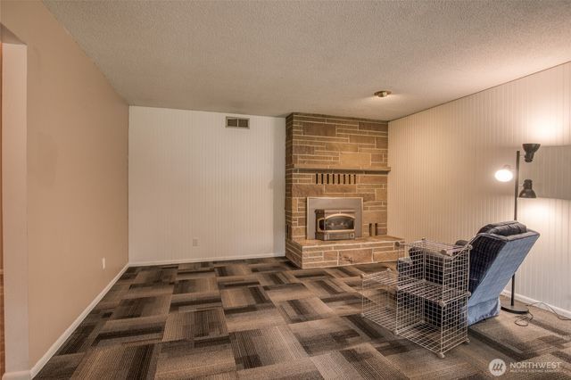 210 Hirschbeck Heights Road, Aberdeen, WA 98520