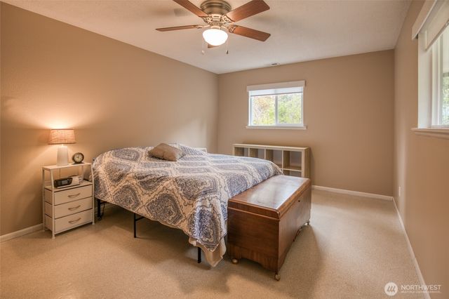 210 Hirschbeck Heights Road, Aberdeen, WA 98520