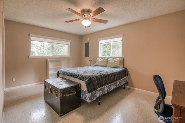 210 Hirschbeck Heights Road, Aberdeen, WA 98520