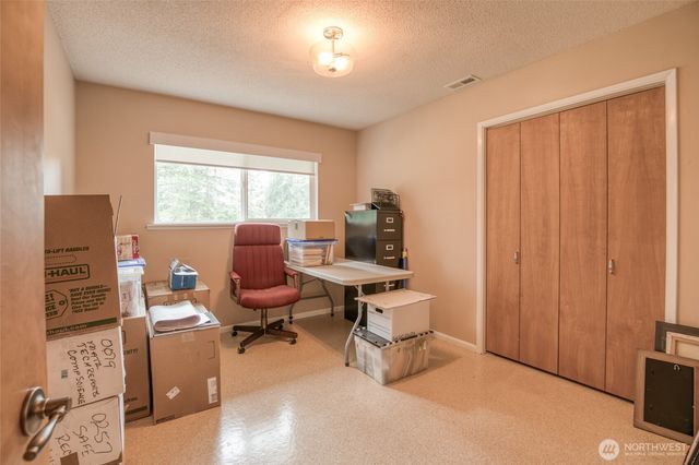 210 Hirschbeck Heights Road, Aberdeen, WA 98520