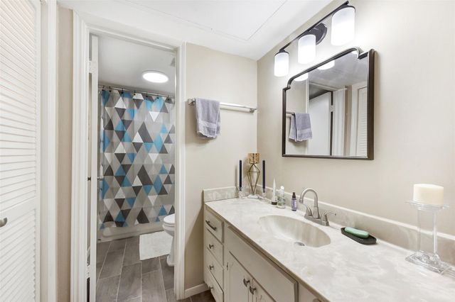 5005 Georgi Lane 91, Houston, TX 77092