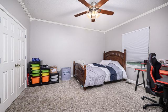 21206 W 55th Terrace, Shawnee, KS 66218