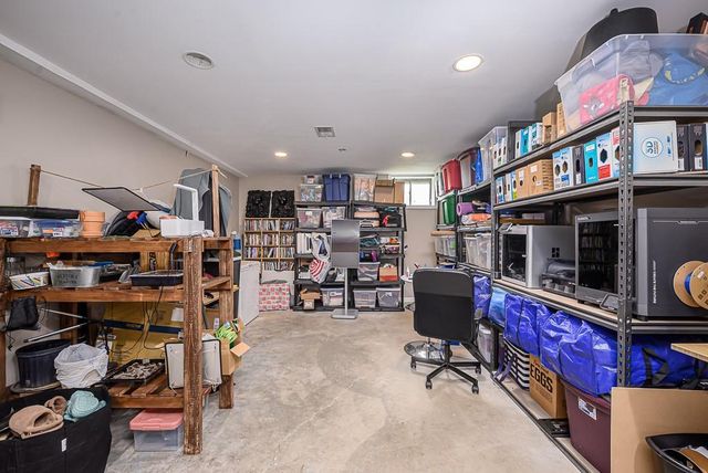 21206 W 55th Terrace, Shawnee, KS 66218
