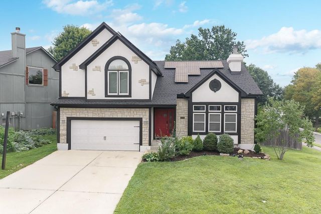 21206 W 55th Terrace, Shawnee, KS 66218