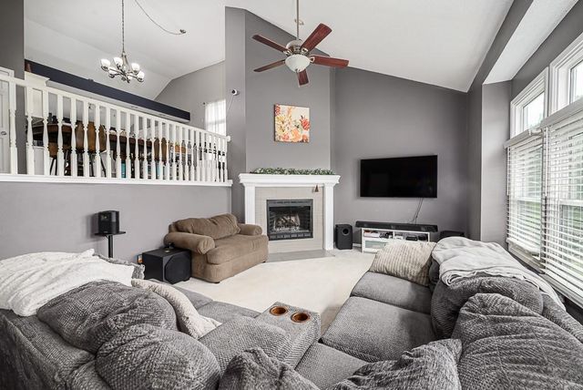 21206 W 55th Terrace, Shawnee, KS 66218