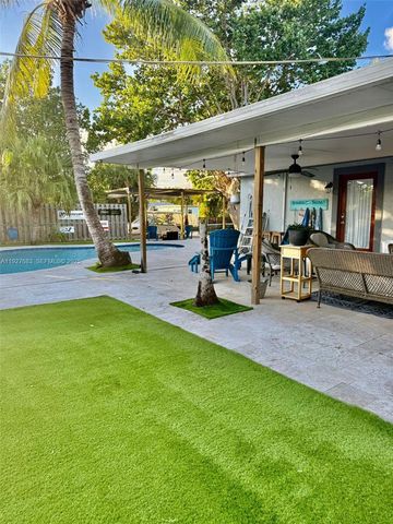 4721 SW 34th Dr, Dania Beach, FL 33312