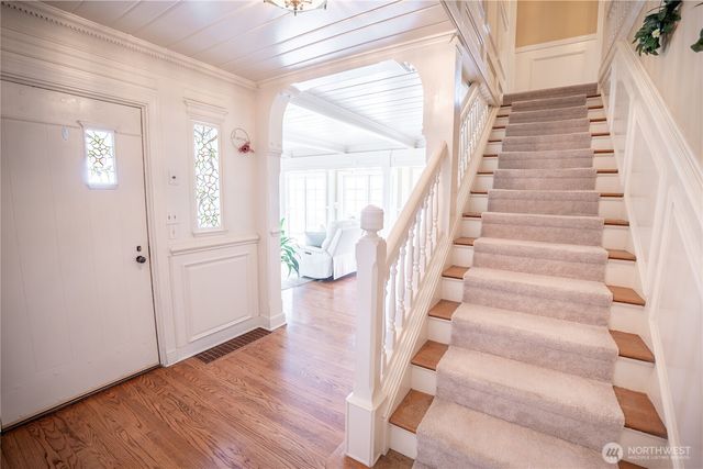 10007 Lake Steilacoom Drive SW, Lakewood, WA 98498