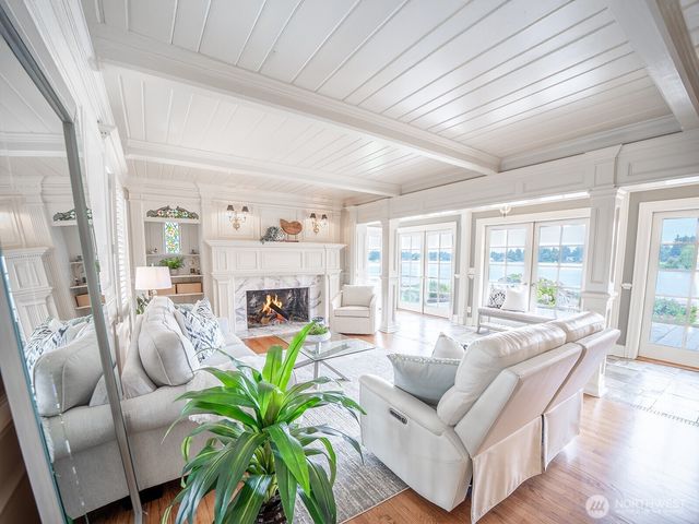 10007 Lake Steilacoom Drive SW, Lakewood, WA 98498