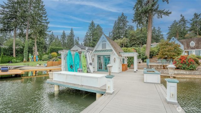 10007 Lake Steilacoom Drive SW, Lakewood, WA 98498