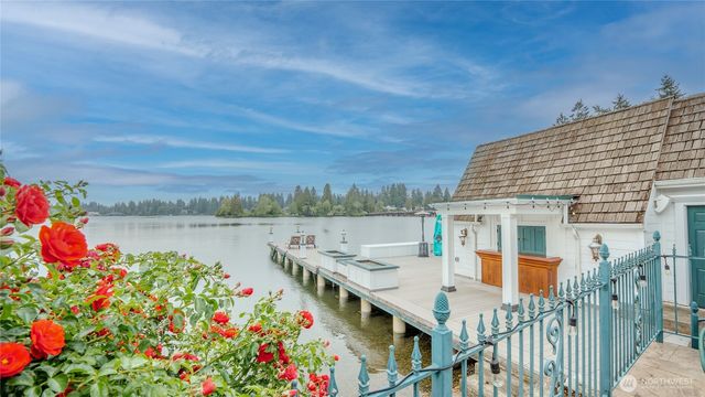 10007 Lake Steilacoom Drive SW, Lakewood, WA 98498